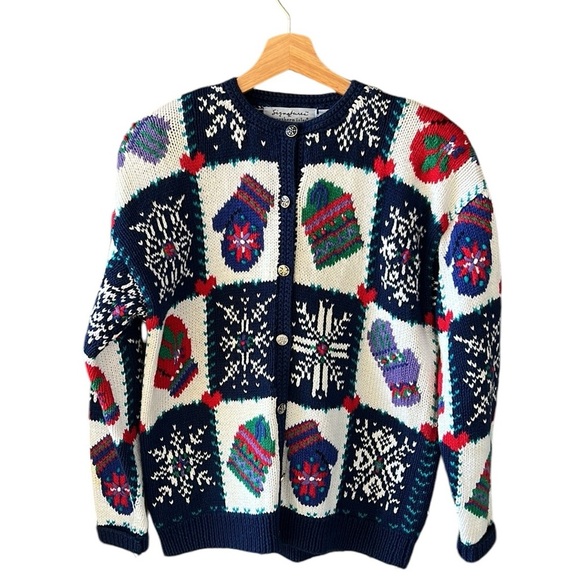 Signatures by Northern Isles Hand Knitted Winter Themed Cardigan Chunky Cardigan - Picture 5 of 10